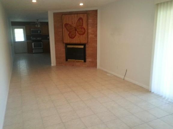 5th image of 510 W Edgewood Ave