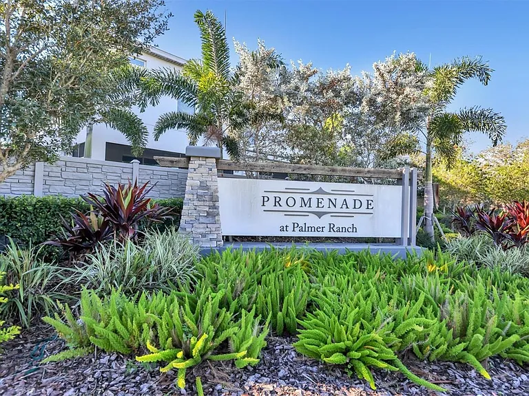 8657 Palmer Park Cir — Photo 2