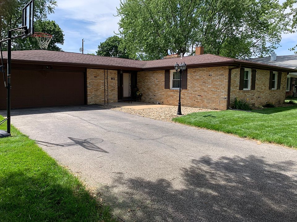 1st image of 802 Melody Ln