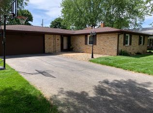 802 Melody Ln, Frankfort, IN 46041