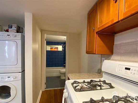 5th image of 8 E Church St APT 2