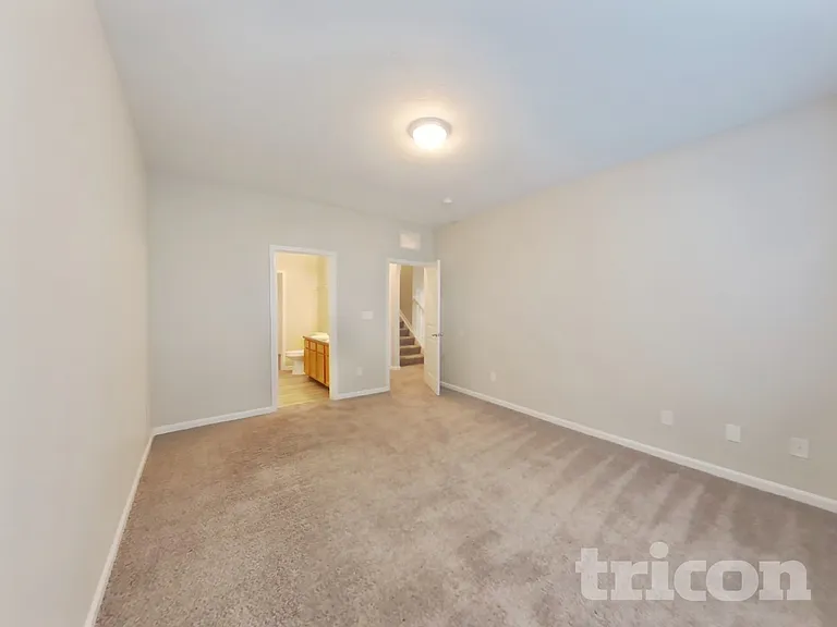 2027 Shadow Creek Blvd — Photo 6