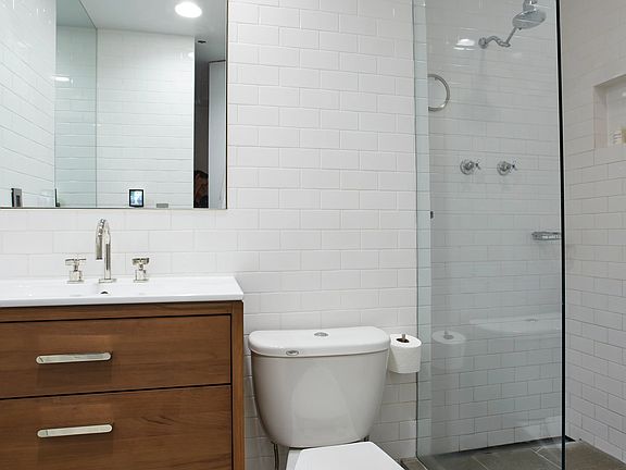 5th image of 806 Broadway #2E