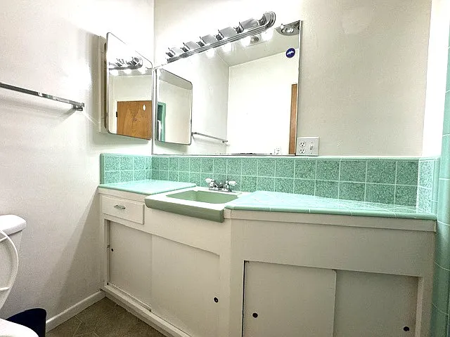 211 Green Oaks Dr — Photo 23