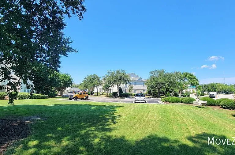 210 Fullford Ln #102 — Photo 9