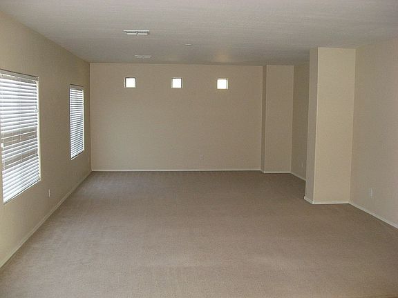 3rd image of 18704 N Smith Dr