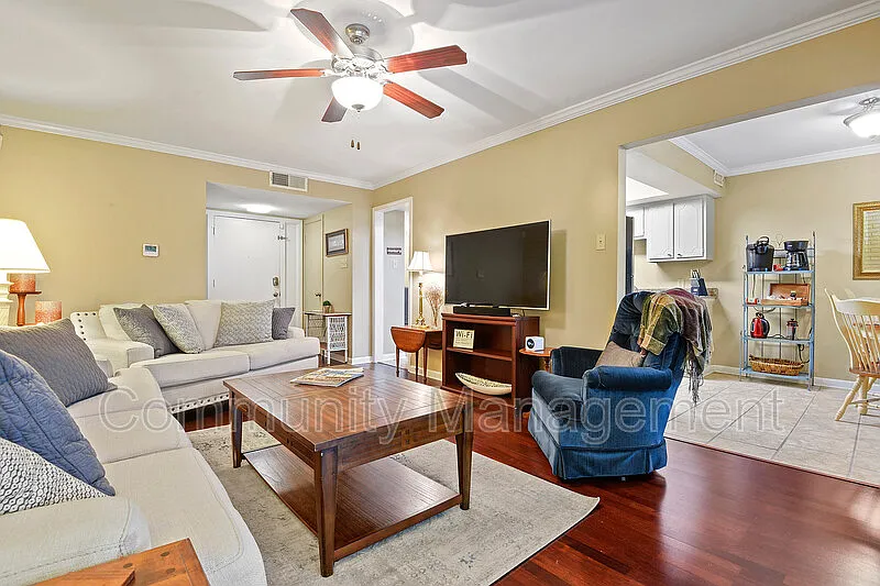 2 bed, 2.0 bath, 1234 sqft, $1,700 — Photo 2