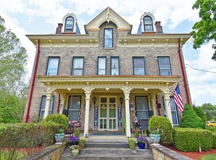 1892 McClellandtown Rd, Masontown, PA 15461