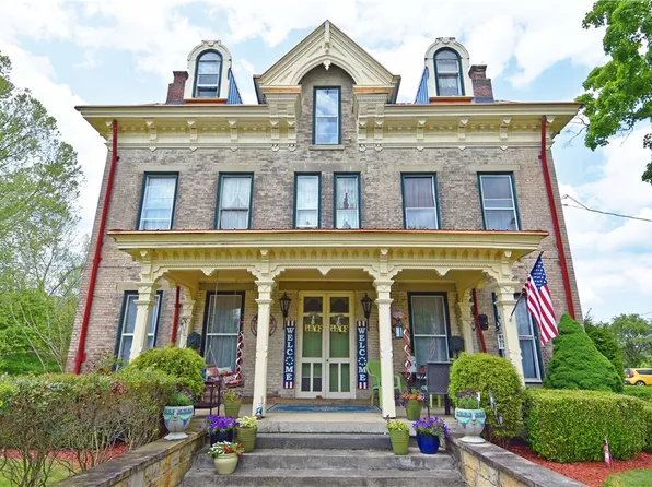 1892 McClellandtown Rd, Masontown, PA 15461