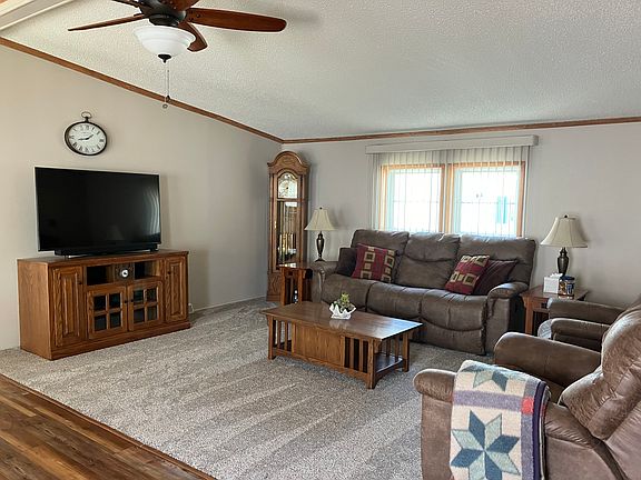 5th image of 1534 Huron Dr