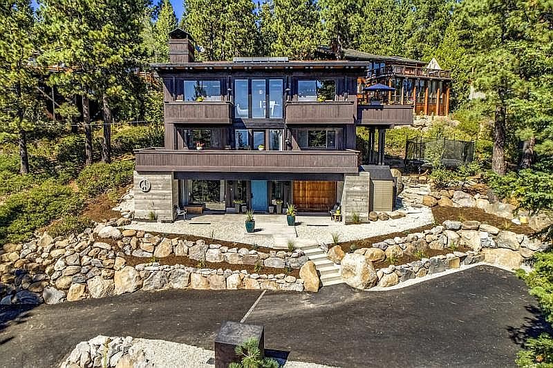 1st image of 19 Lassen Dr