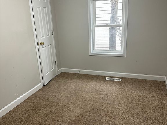 4th image of 517 W 26th St