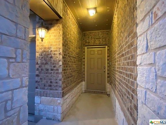 3rd image of 5616 Stanford Dr