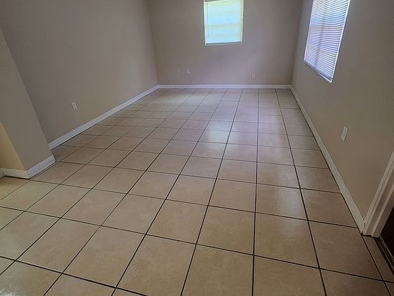 4th image of 12052 Carmen Ave