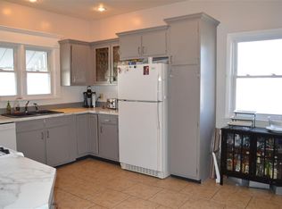 202 E 10th St, Mishawaka, IN 46544