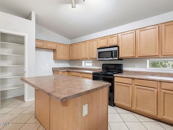 5th image of 24118 W DESERT BLOOM Street