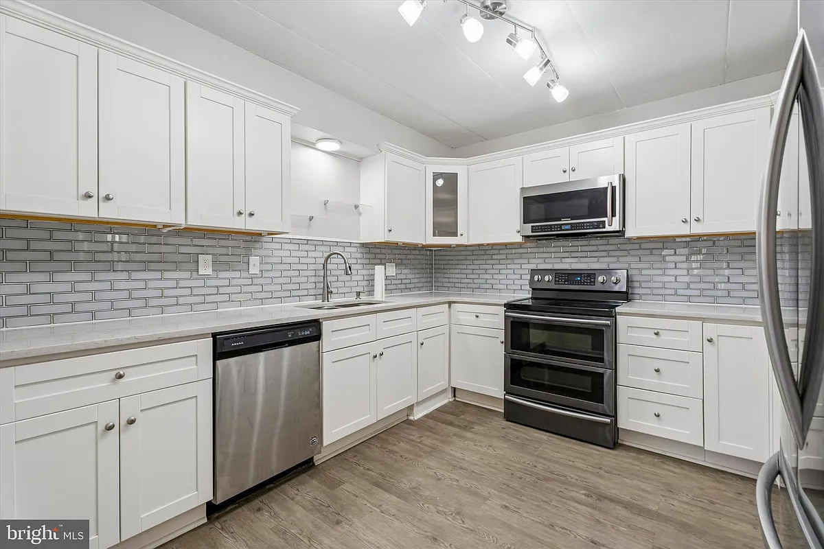 Building Photo - 400 Glendale Rd #D-44