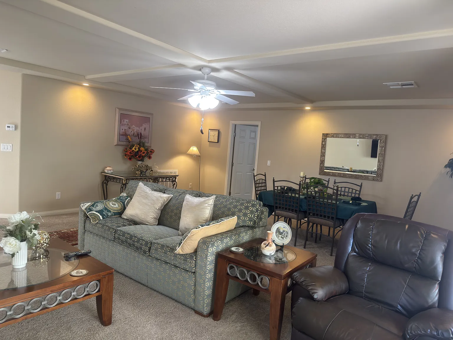 1 bed, 1150 sqft, $1,450 — Photo 2