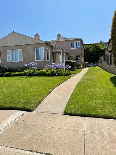 702 S Pacific Coast Hwy #C Photo 1