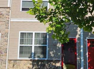 19 Rowand Way E, Clementon, NJ 08021