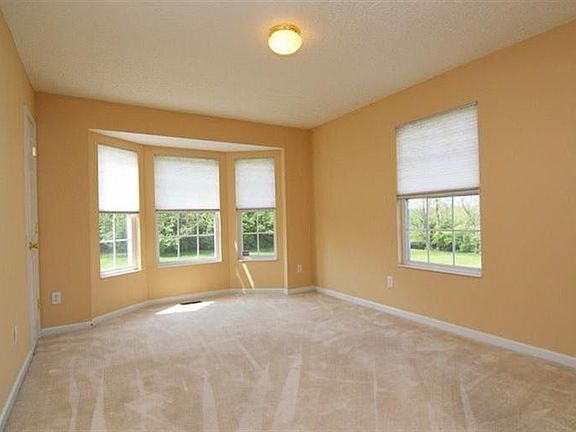 3rd image of 7487 Burton Dr