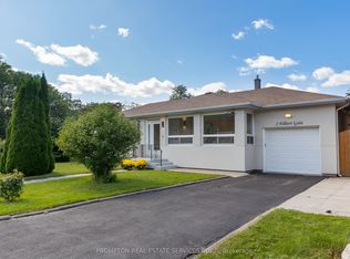 2 Filbert Gate, Toronto, ON M3A2N4