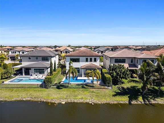 2nd image of 11520 Horizon Road