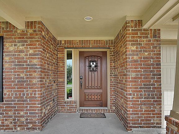 2nd image of 18227 Tacoma Ridge Dr