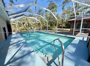 530 7th St SW, Naples, FL 34117