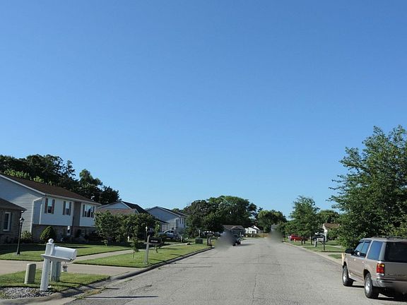4th image of 521 E Hansen Blvd