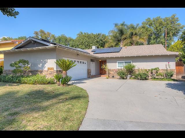 1st image of 6622 Petit Ave