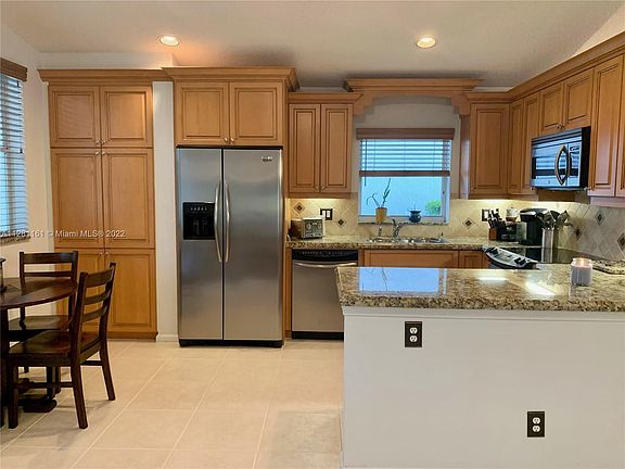 2nd image of 5115 Heron Ct