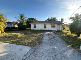 162 Booker Pl, Pahokee, FL 33476