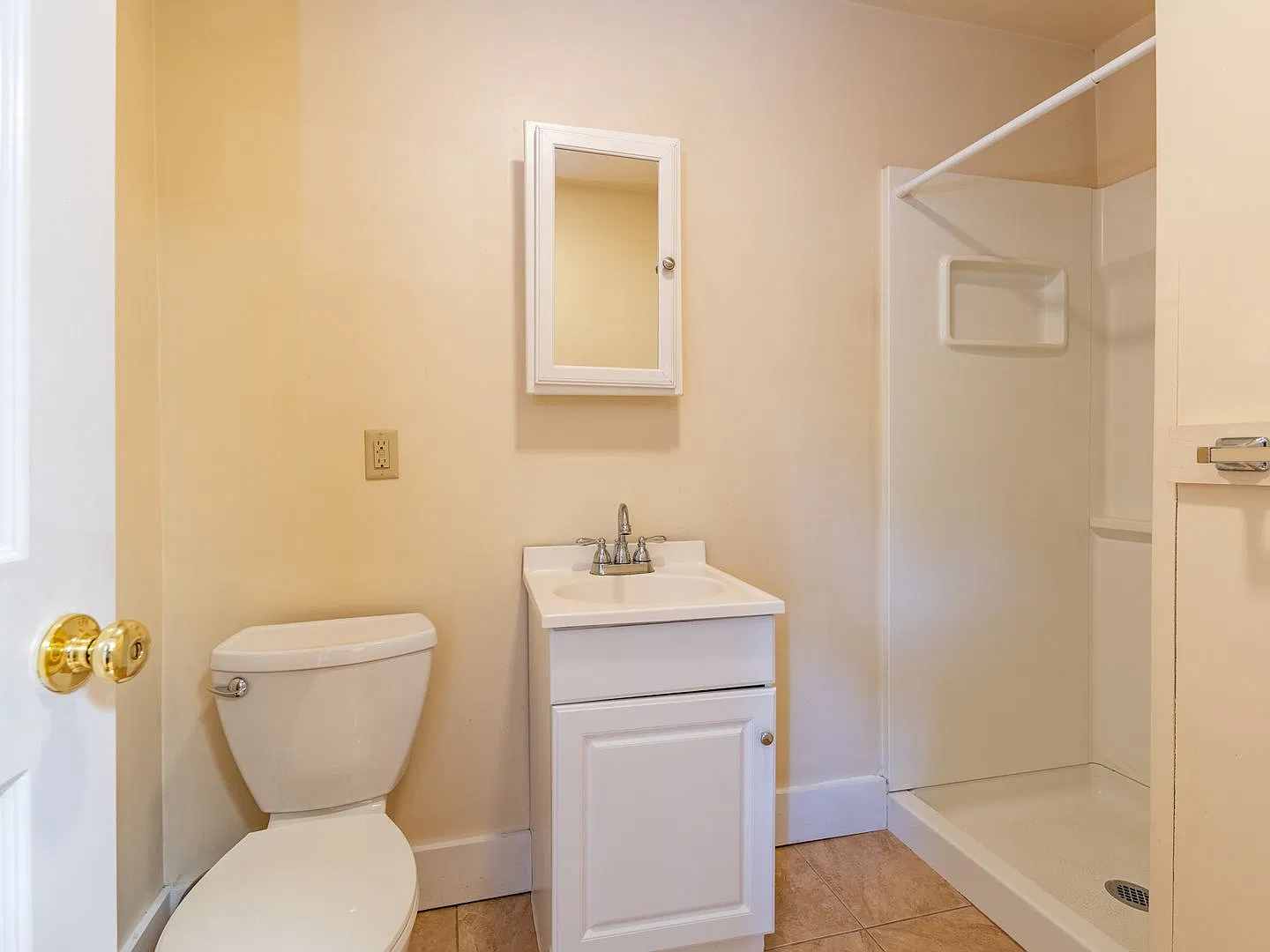 8-14 Grant St — Photo 3
