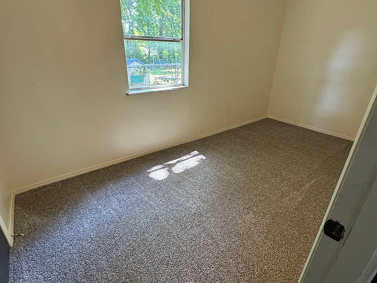 714 N Weenonah Ave — Photo 6