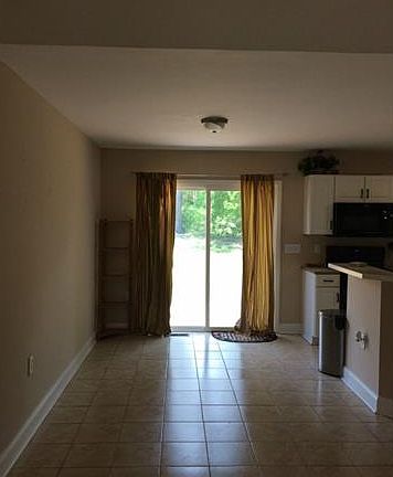 4th image of 145 Falling Creek Dr