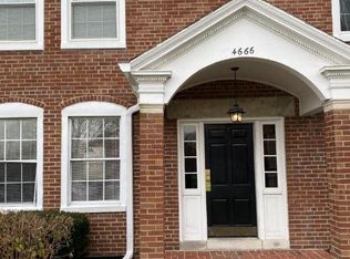 4666 34th St S APT A1, Arlington, VA 22206