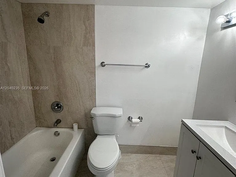 2740 W 61st St #204 — Photo 10