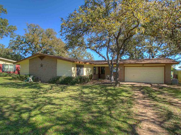 5th image of 126 Lakeview Dr