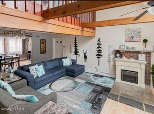 9593 Dawn Ln, Tobyhanna, PA 18466
