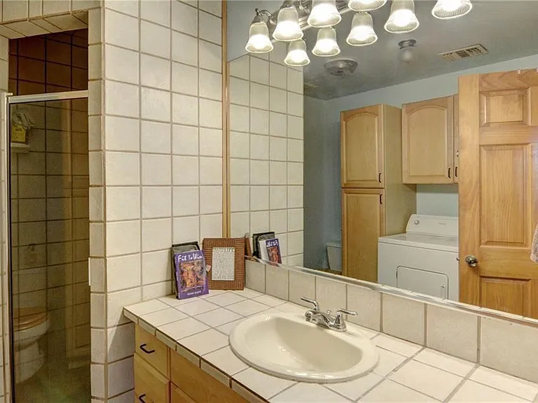 4715 Granny Dr — Photo 11
