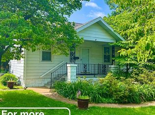 418 S 16th St, Belleville, IL 62220