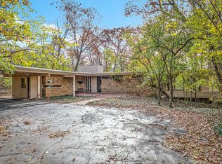 7 Thornwood Dr, Flossmoor, IL 60422