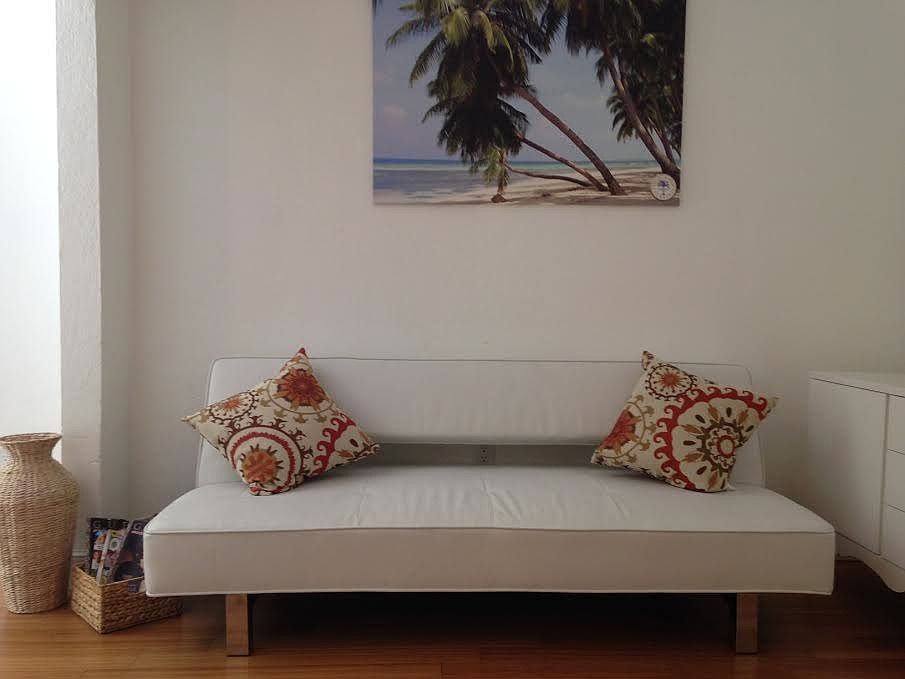 1st image of 710 Lenox Ave #8