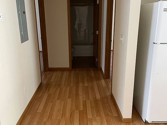 4th image of 1 Hidden Brook Way #421