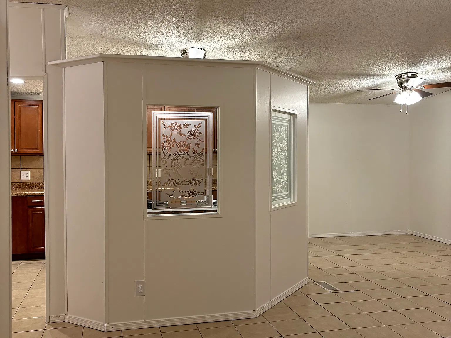 2 bed, $1,100 — Photo 3