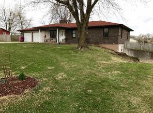 233 Maple St, New Bloomfield, MO 65063