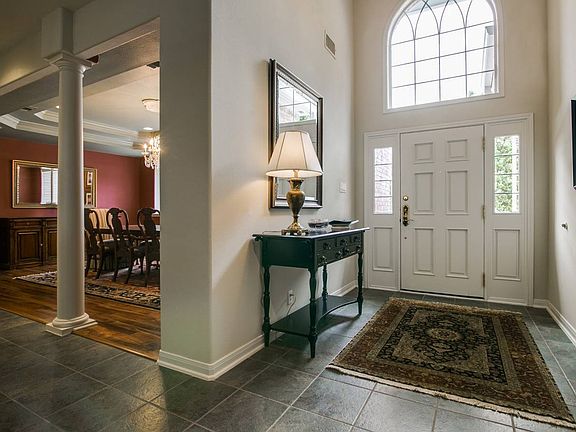 3rd image of 11 Thornhurst