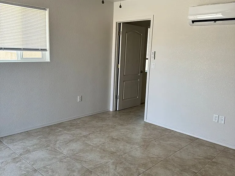 3064 Shoshone Dr #C101 — Photo 8