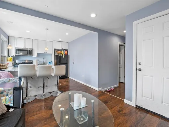 705 8th Street image 7 of 34